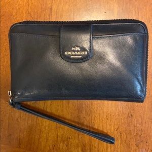 COACH medium zip around wallet
